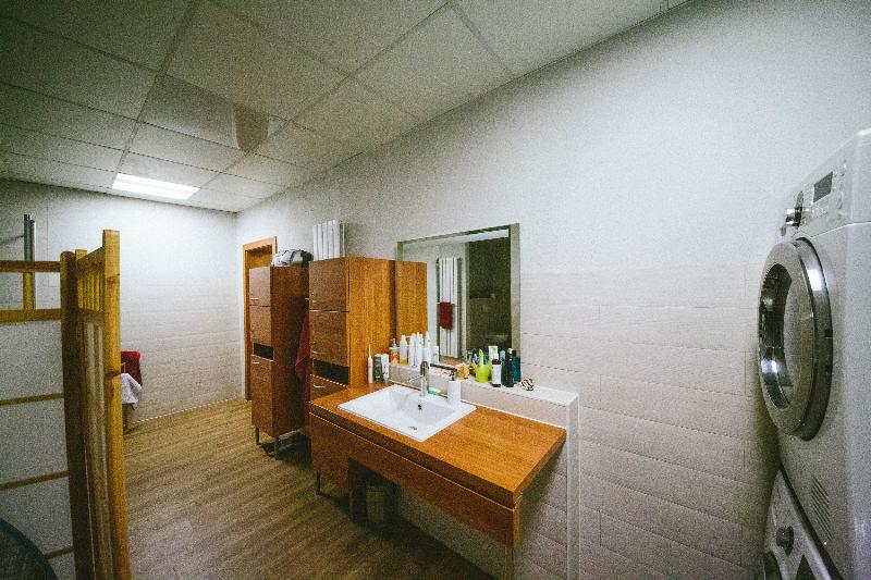 Große Und Voll Ausgestattete Apartments Im Grünen image