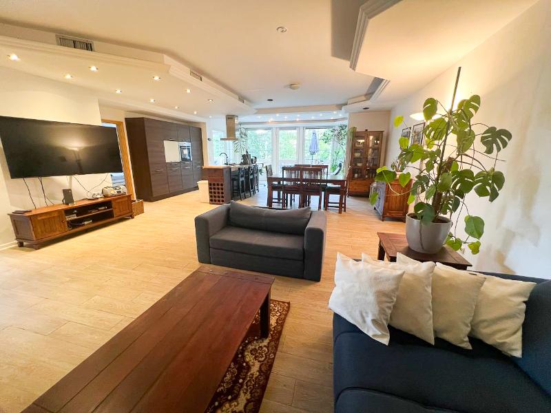Große Und Voll Ausgestattete Apartments Im Grünen image