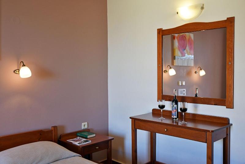 Iolkos Hotel Apartments image
