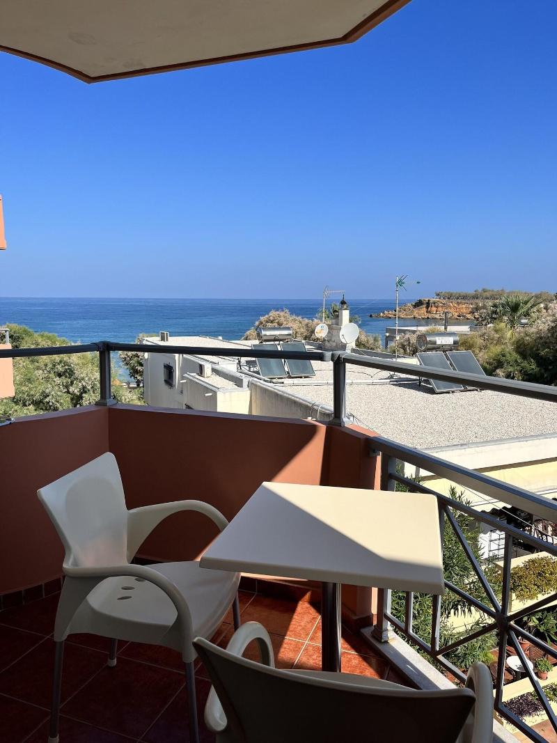 Iolkos Hotel Apartments image