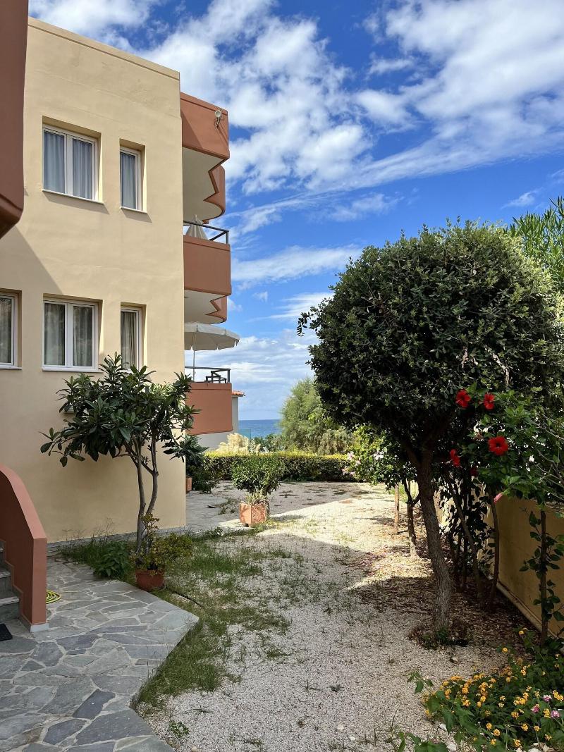 Iolkos Hotel Apartments image