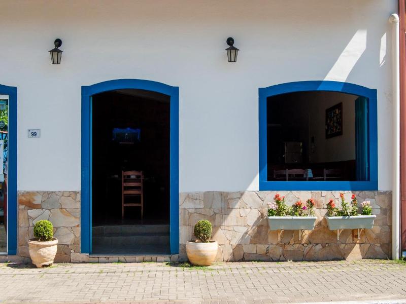Refron Du Mar Pousada Paraty image