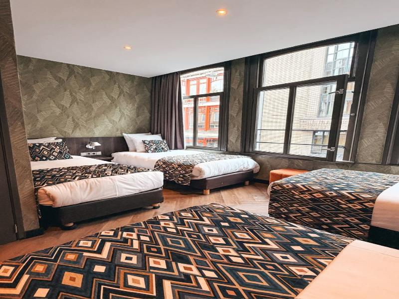 Hotel Damsquare image