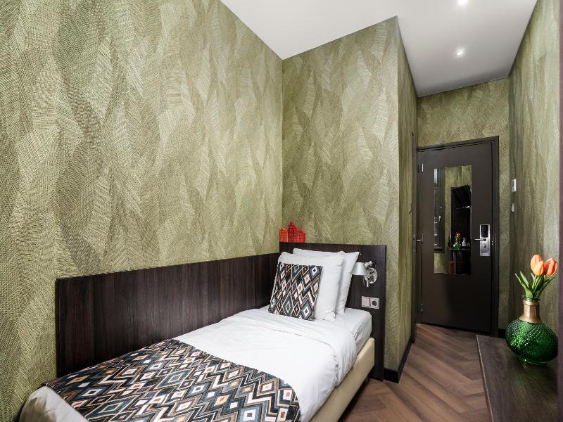 Hotel Damsquare image