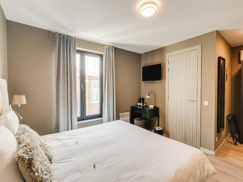 Hotel Italia image