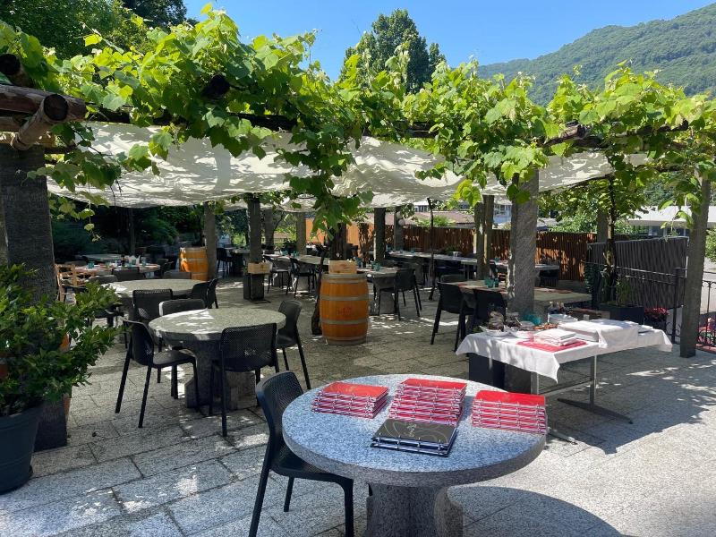 Hotel Ristorante Grotto Serta