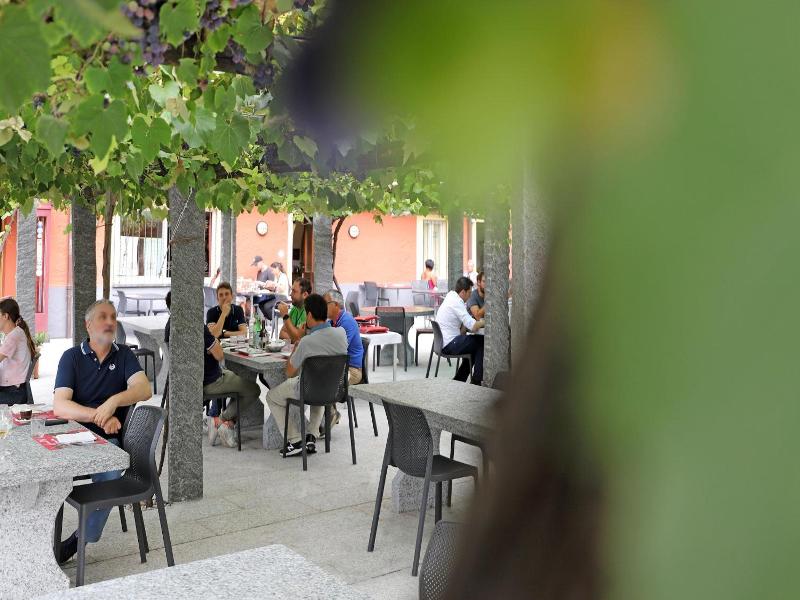 Hotel Ristorante Grotto Serta image