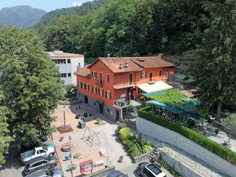 Hotel Ristorante Grotto Serta image