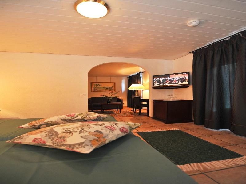 Hotel Ristorante Grotto Serta image