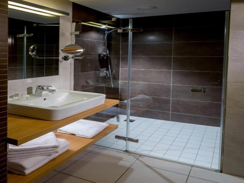 Sareza Hotel image