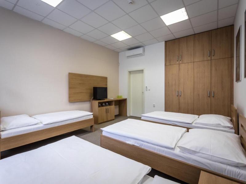 Sareza Hotel image