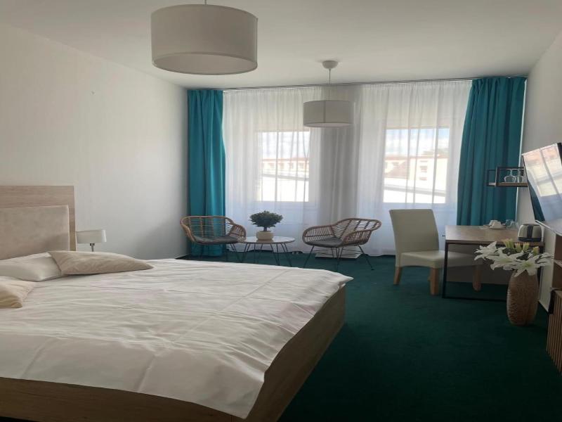 Sareza Hotel image