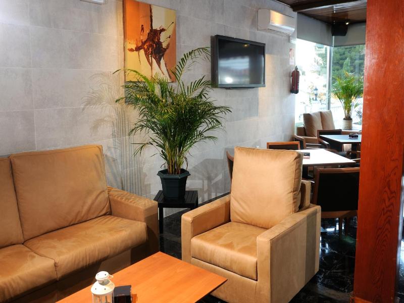 Hotel Complejo Los Rosales image