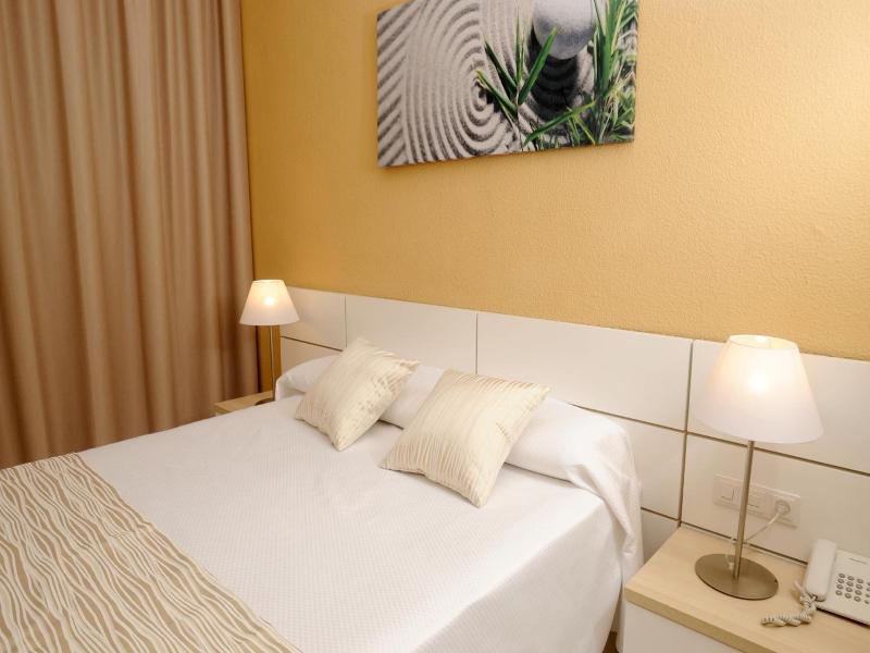 Hotel Complejo Los Rosales image