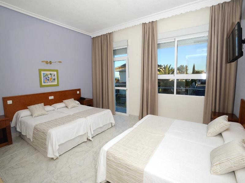 Hotel Complejo Los Rosales image