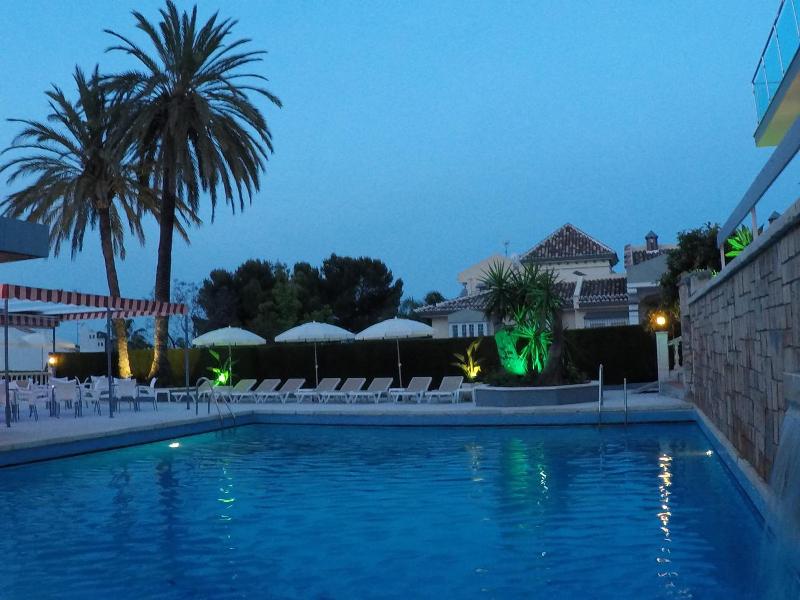 Hotel Complejo Los Rosales image