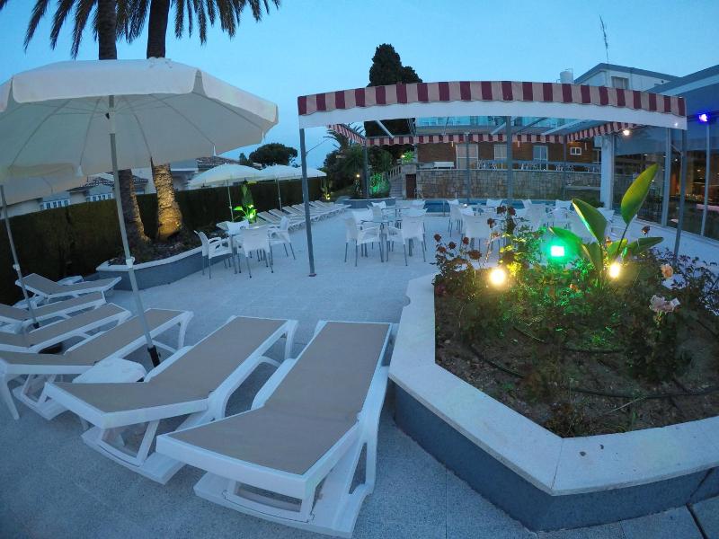 Hotel Complejo Los Rosales image