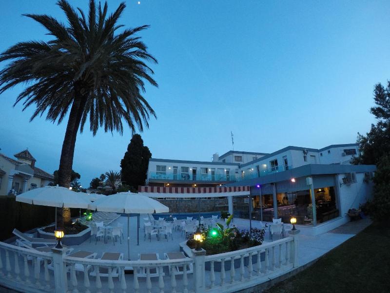 Hotel Complejo Los Rosales image