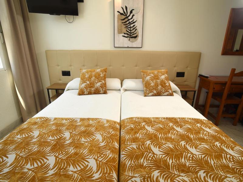Hotel Complejo Los Rosales image