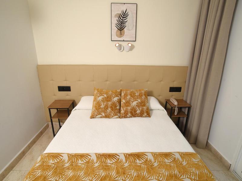 Hotel Complejo Los Rosales image