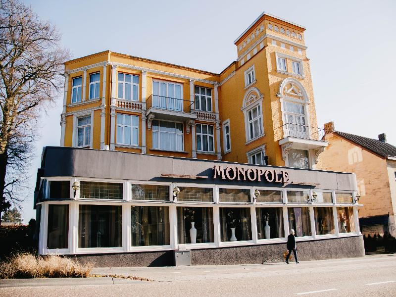 Grand Hotel Monopole image