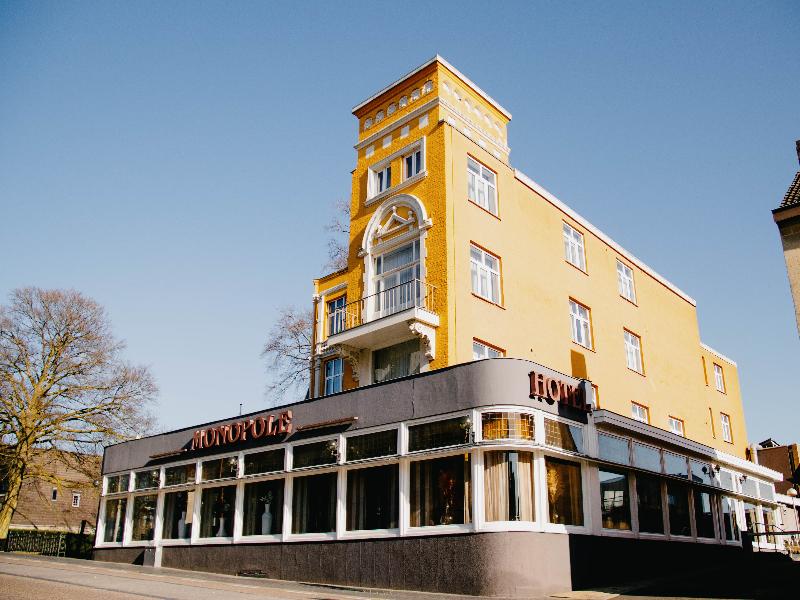 Grand Hotel Monopole image