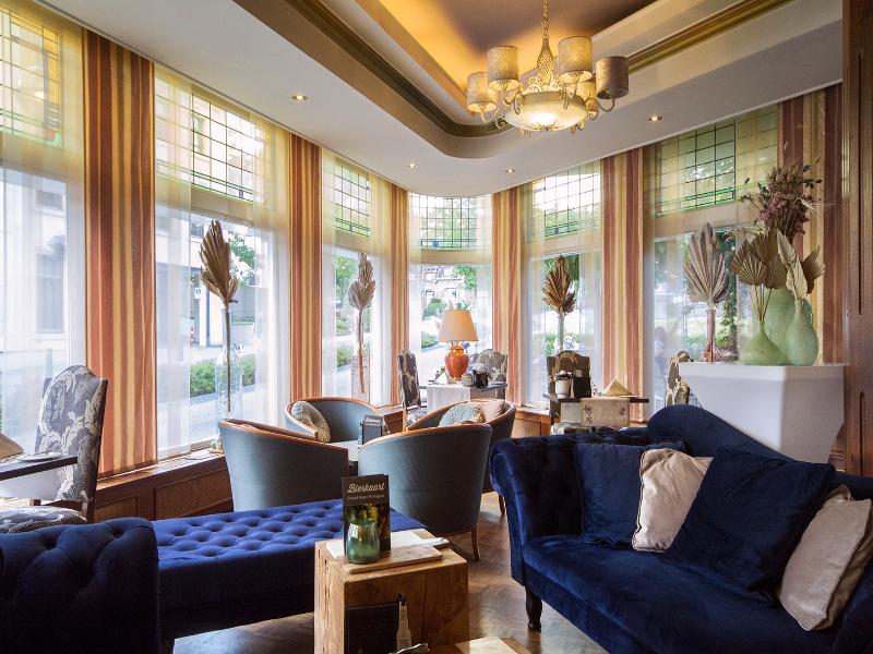 Grand Hotel Monopole image