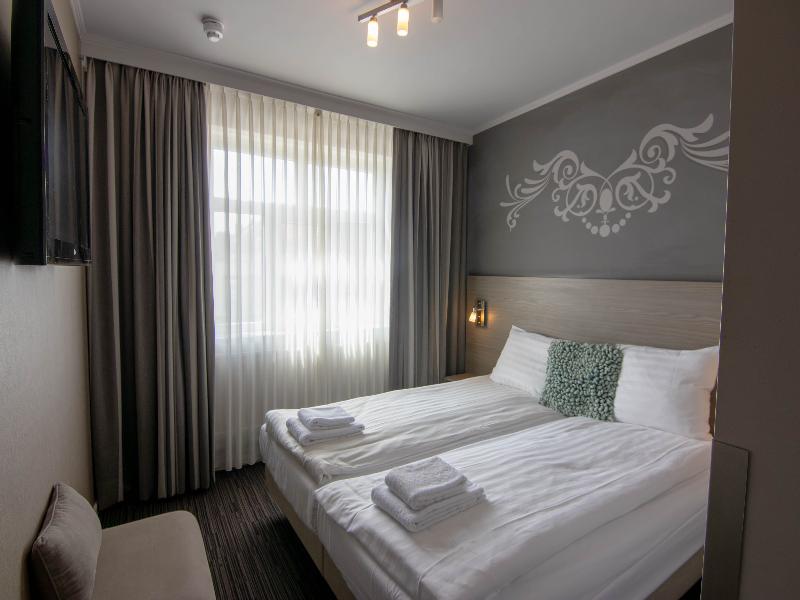 Grand Hotel Monopole image