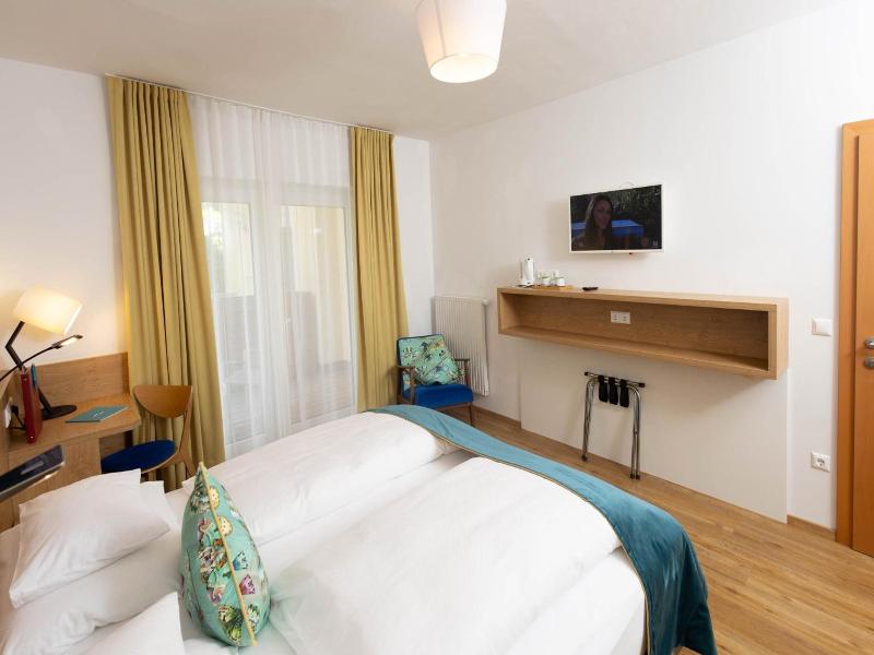 Hotel Garni Wurzer image