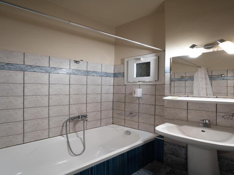 Hotel Ntinas image