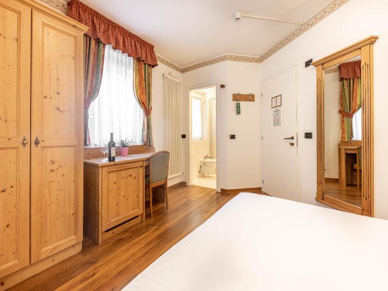Hotel Plank image
