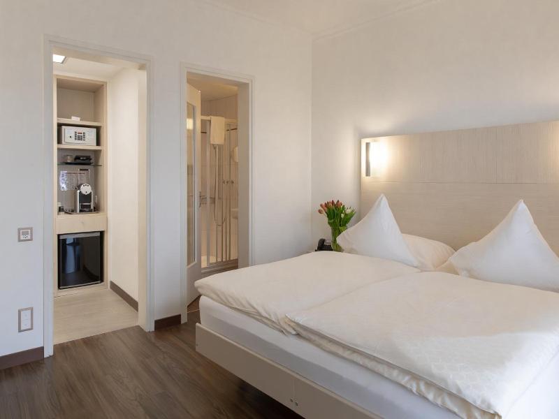Hotel Tobler image