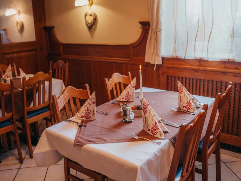 Gasthof Zur Linde image