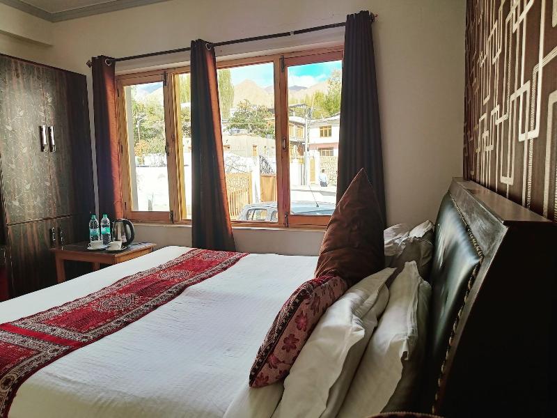 Munna Palace image