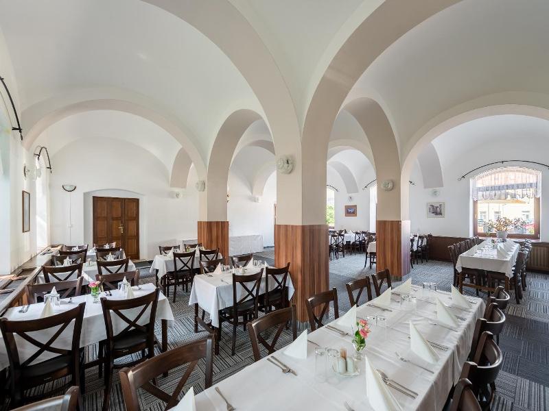 Hotel Floret image