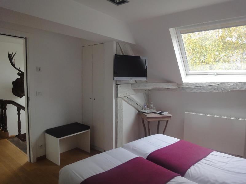 Hotel Le Clos Des Rv Collets image