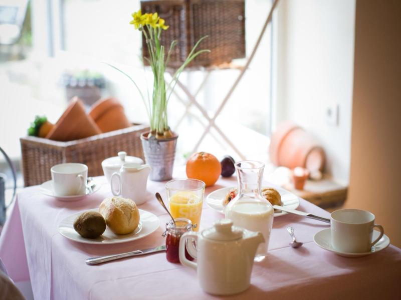 Hotel Le Clos Des Rv Collets image