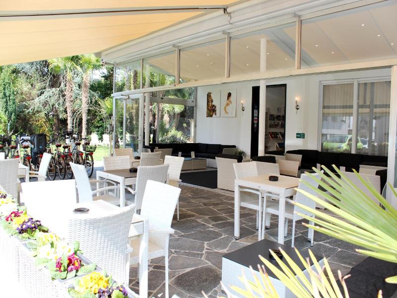 Hotel Luna Garni image
