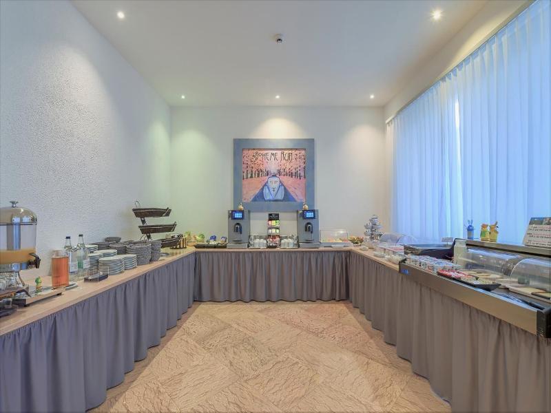 Hotel Luna Garni image