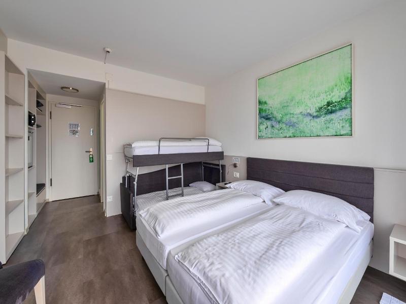 Hotel Luna Garni image
