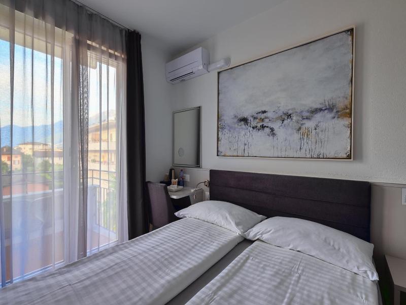 Hotel Luna Garni image