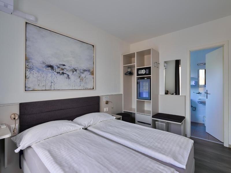 Hotel Luna Garni image