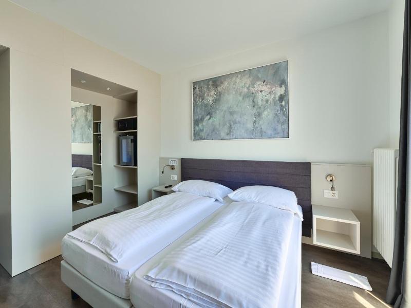 Hotel Luna Garni image