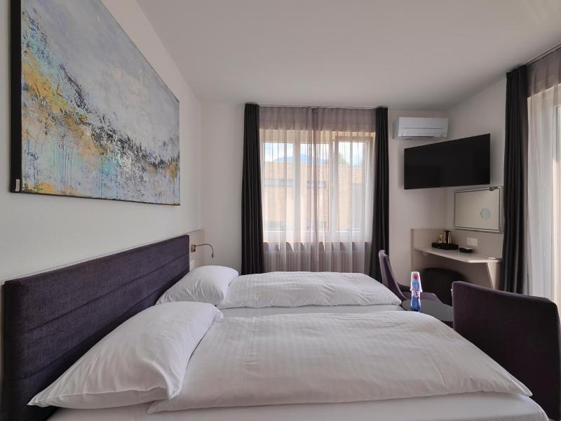 Hotel Luna Garni image