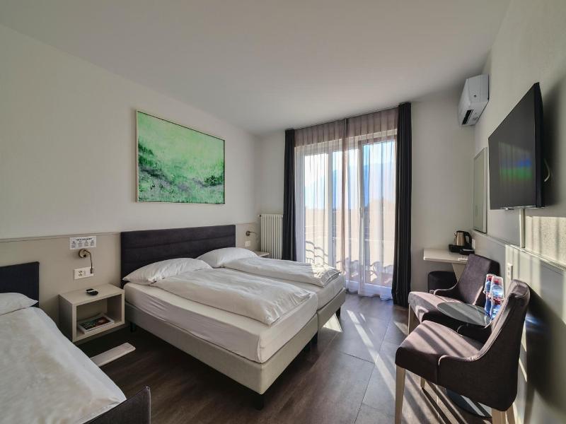 Hotel Luna Garni image