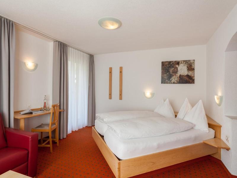 Park Hotel Saas Fee image