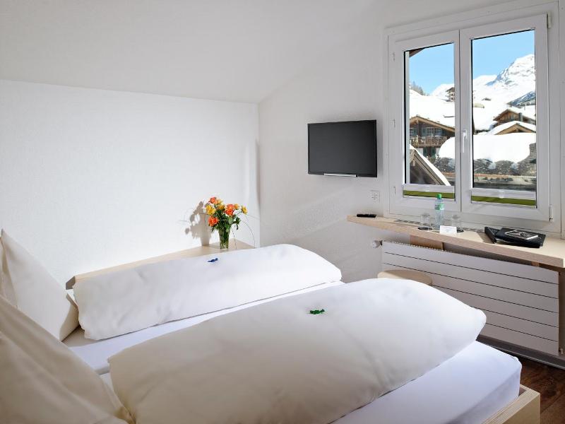 Park Hotel Saas Fee image