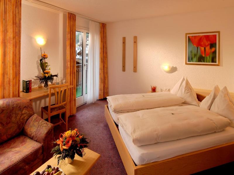 Park Hotel Saas Fee image