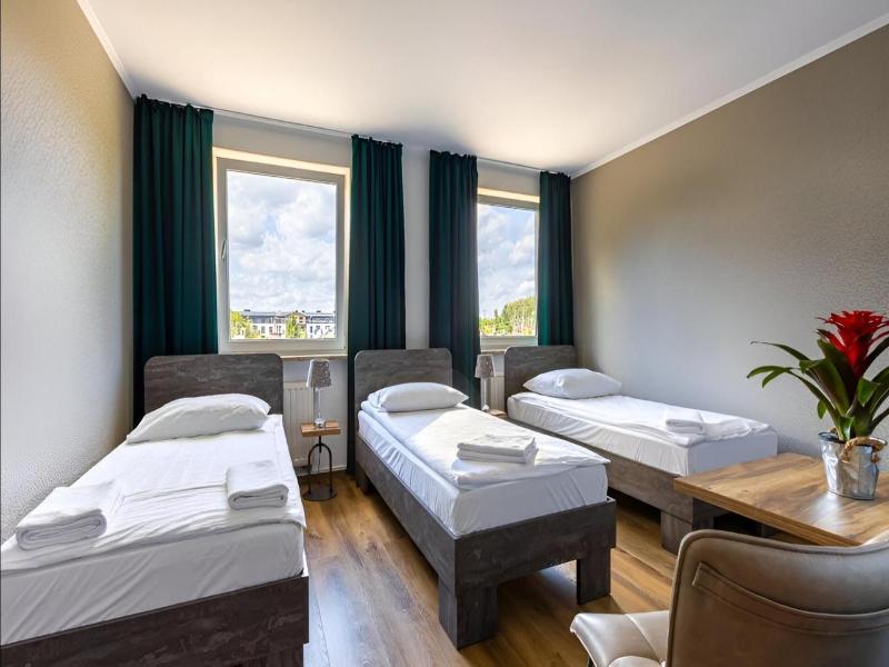 Hotel Zielonki image