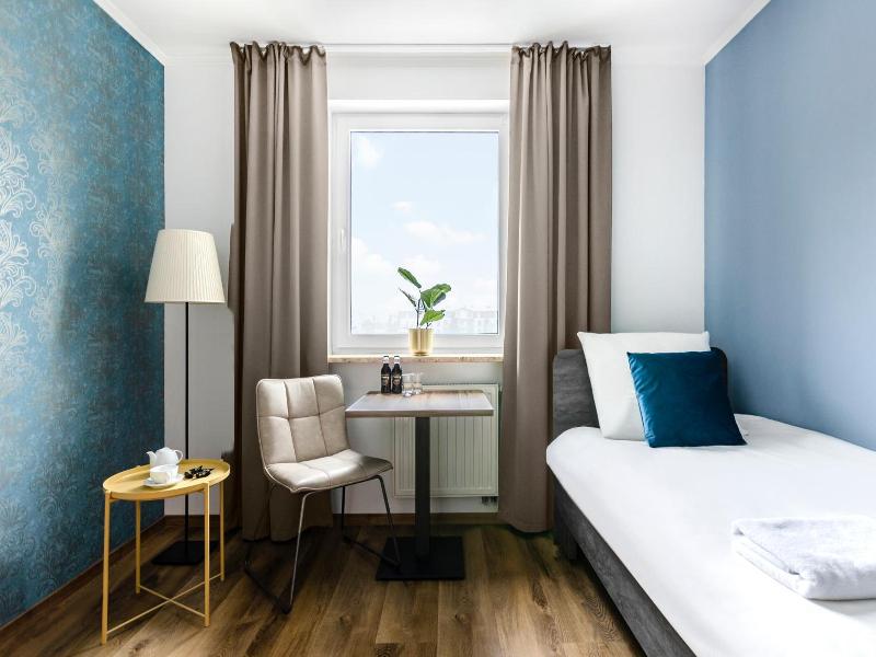 Hotel Zielonki image